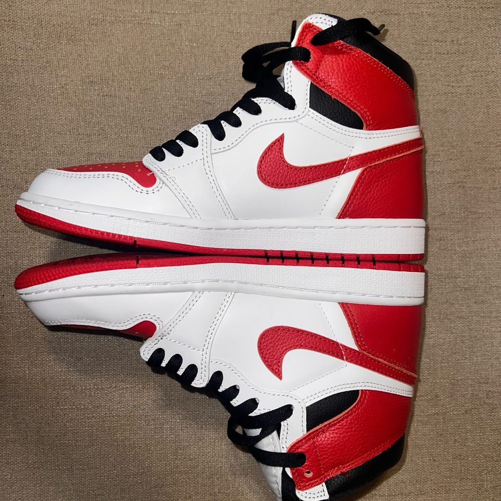 Retro Jordan 1 High-Top Sneakers